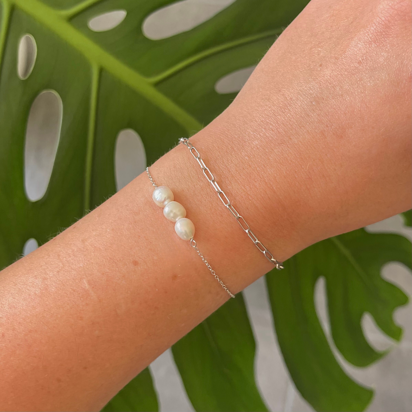 LILY PEARL BRACELET
