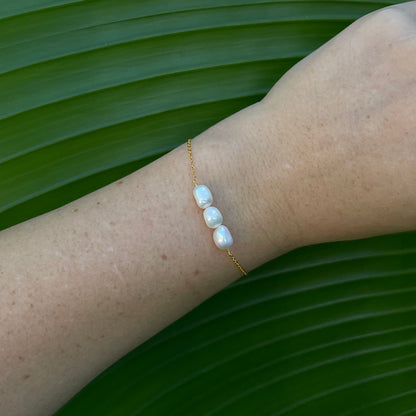 LILY PEARL BRACELET
