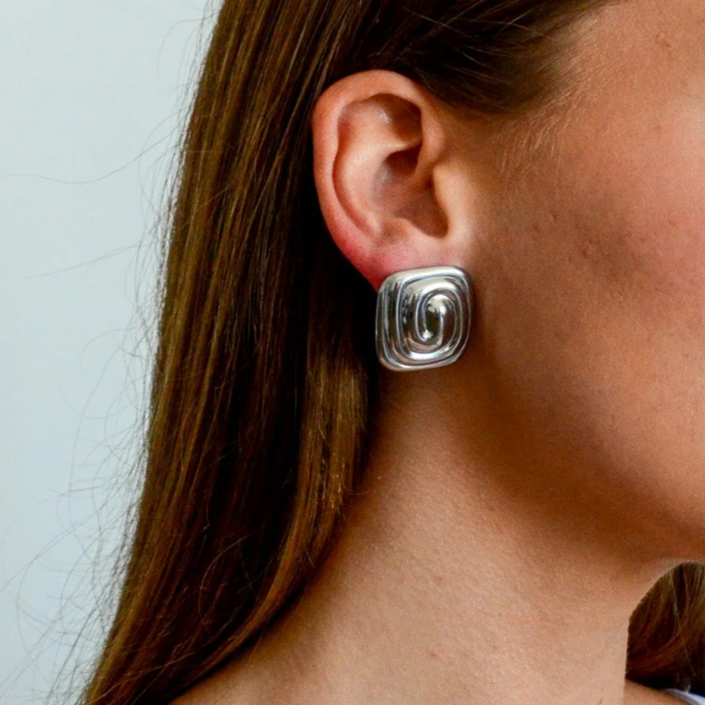 ALBA STUDS