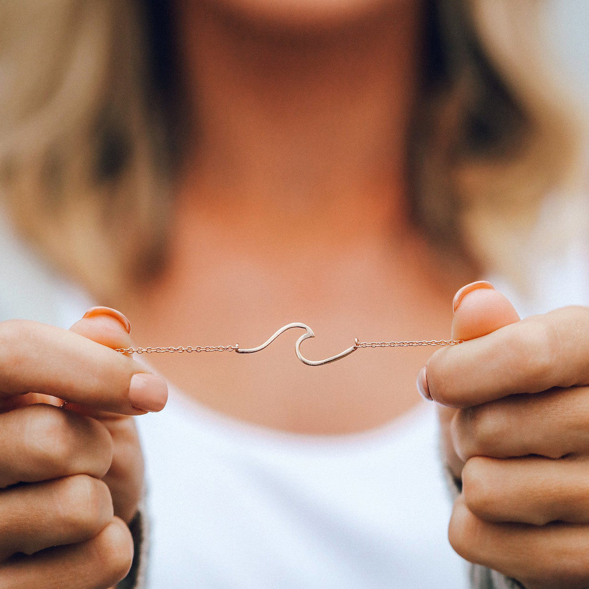 WAVE NECKLACE