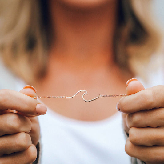 WAVE NECKLACE